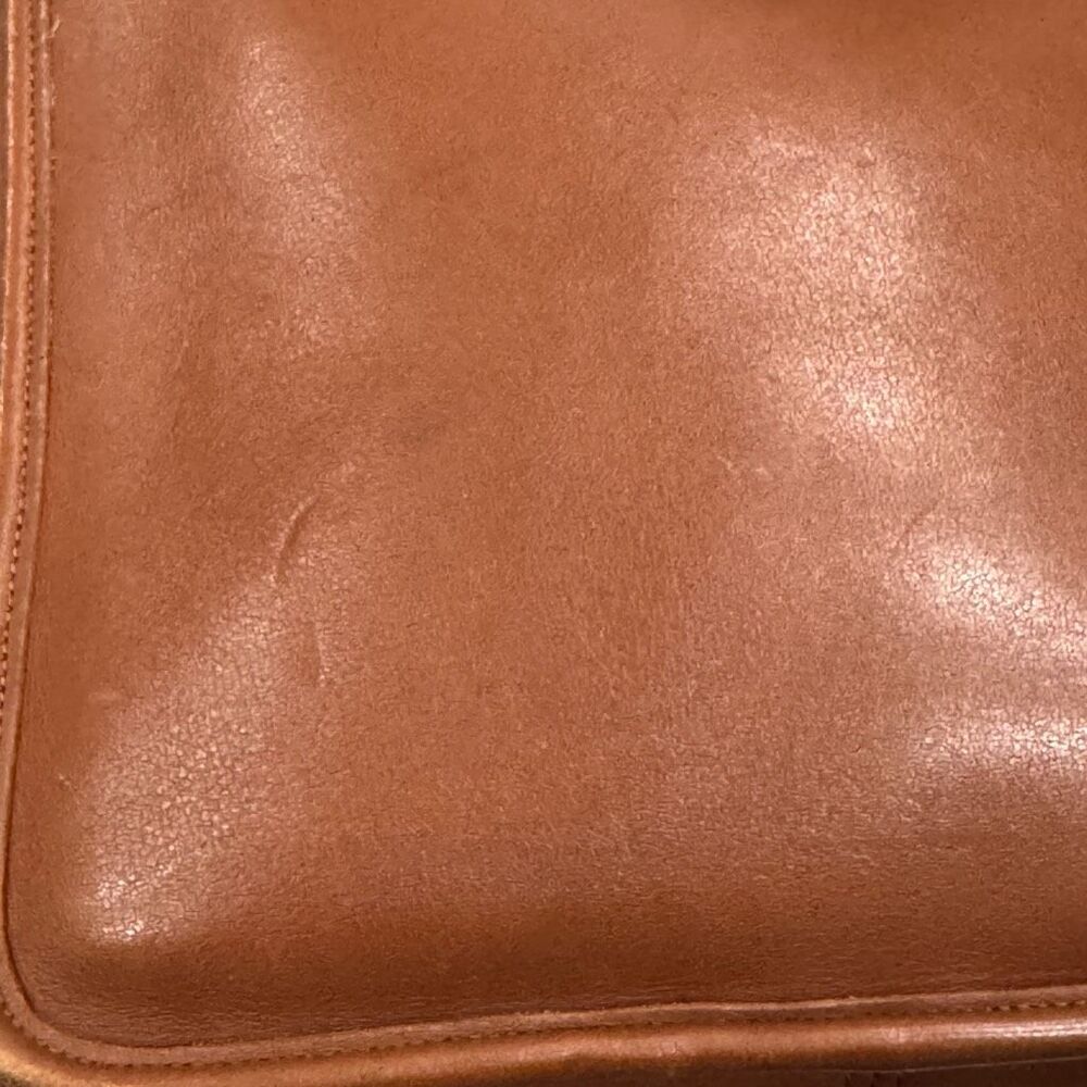 Coach Vintage Station Bag In British Tan Leather With Brass Hardware Style #5130 - Picture 14 of 14